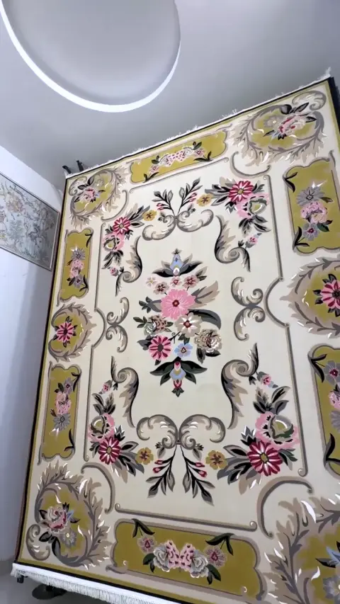 1200 Reeds 006 – acrylic carpet on video